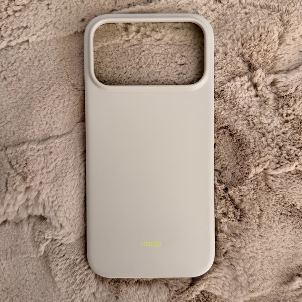 Beats - Apple iPhone 17 Pro Max Case w/ MagSafe and Camera Control button -Cream